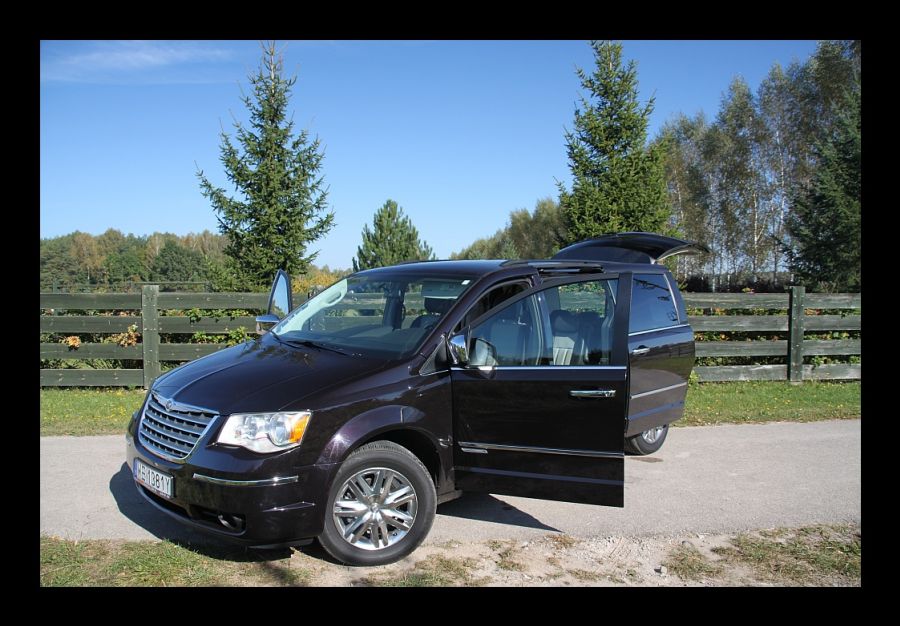Sprzedany Chrysler Town & Country Limited 4.0 2010 Fa Vat23%
